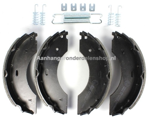 Afbeeldingen van Remschoenenset ALKO 230 x 60 (Imitatie)