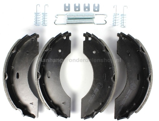 Afbeeldingen van Remschoenenset ALKO 230 x 60 (Imitatie)